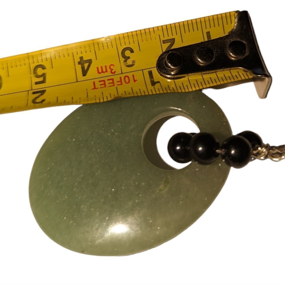 Green jade like pendant - Picture 2 of 3
